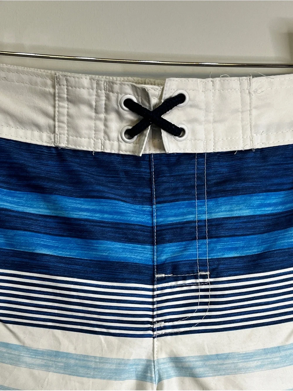 🛍️ 4 FOR $20 🛍️ Boy Swim Shorts - Size 8 - Picture 2 of 7